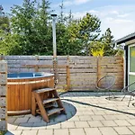 Resi - 400m From The Sea By Interhome