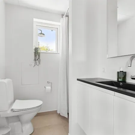 Resi - 400m From The Sea By Interhome